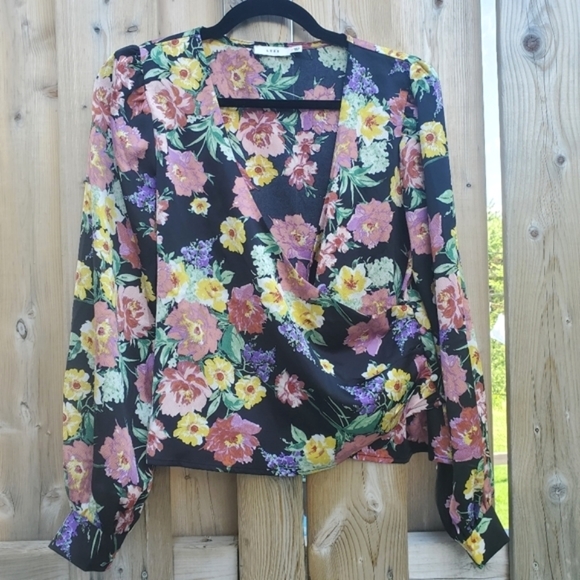 LUSH Floral Wrap Long Sleeve Blouse Medium - Picture 8 of 9